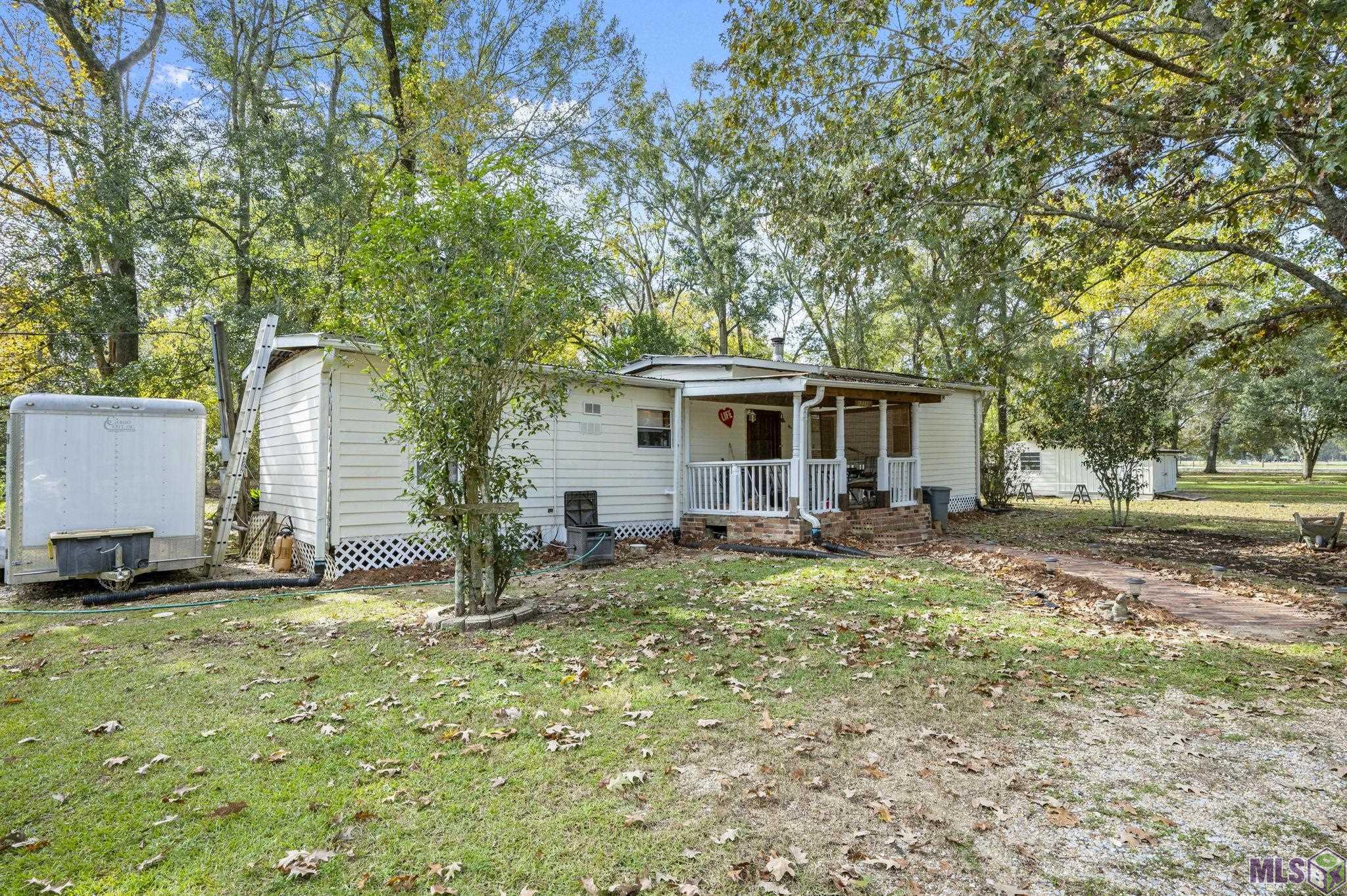 12338 Chester Diez Road Gonzales, LA 70737 - Photo 1 of 21