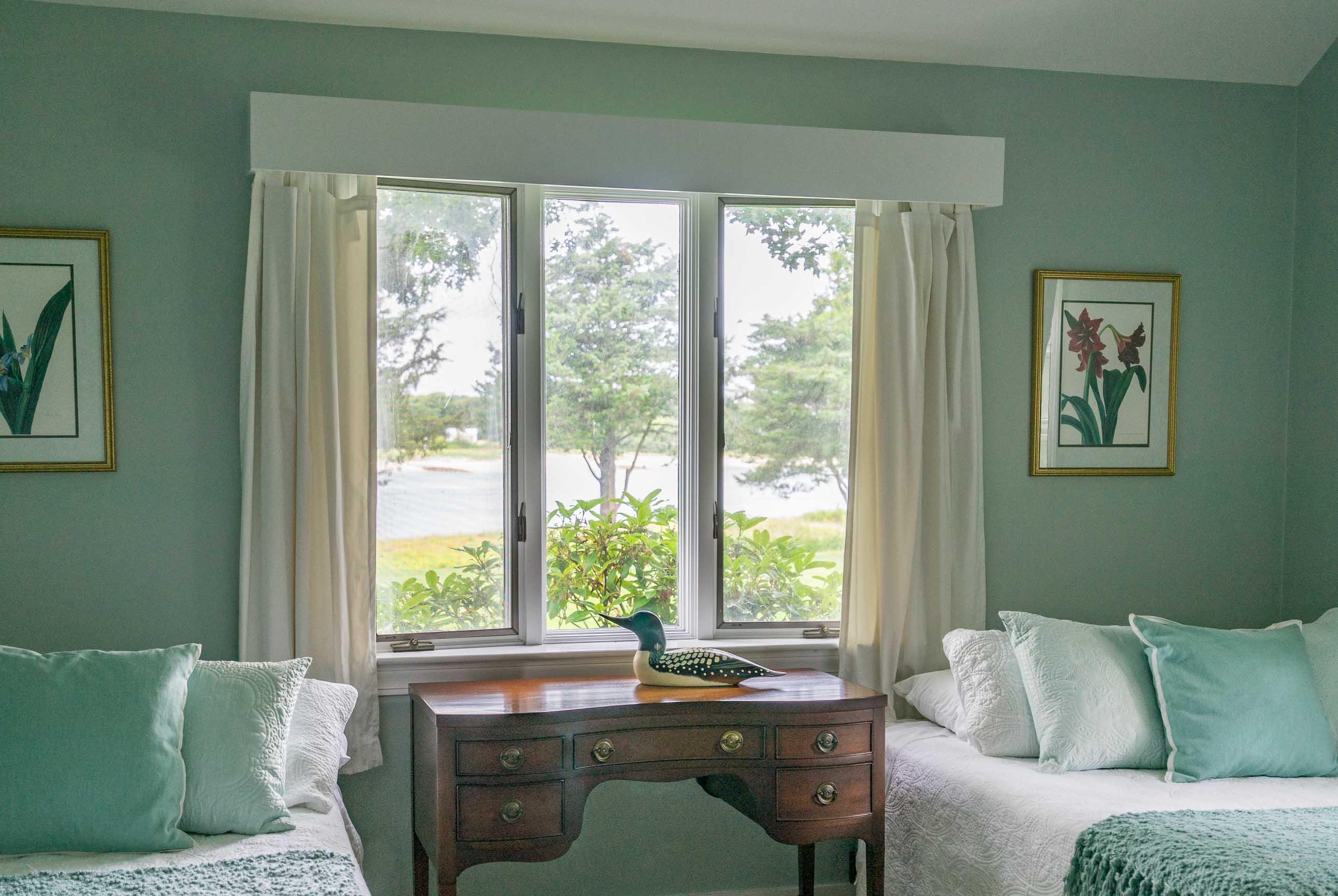 986 Sea View Avenue Osterville, MA 02655 - Photo 31 of 35 a living room with furniture and a large window