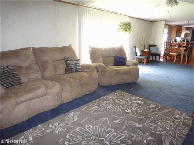 435 Talley Road Reidsville, NC 27320 - Photo 10 of 16 Den/Family/Great Room.