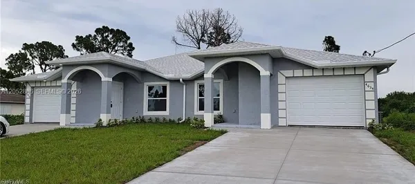$490,000 | 2225-2227 Snead Drive, Lehigh Acres, FL 33973