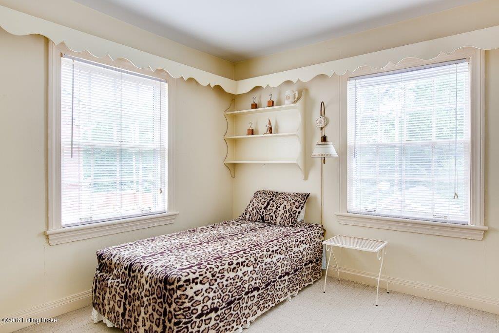 2509 Meadow Road Louisville, KY 40205 - Photo 25 of 36 Bedroom #3