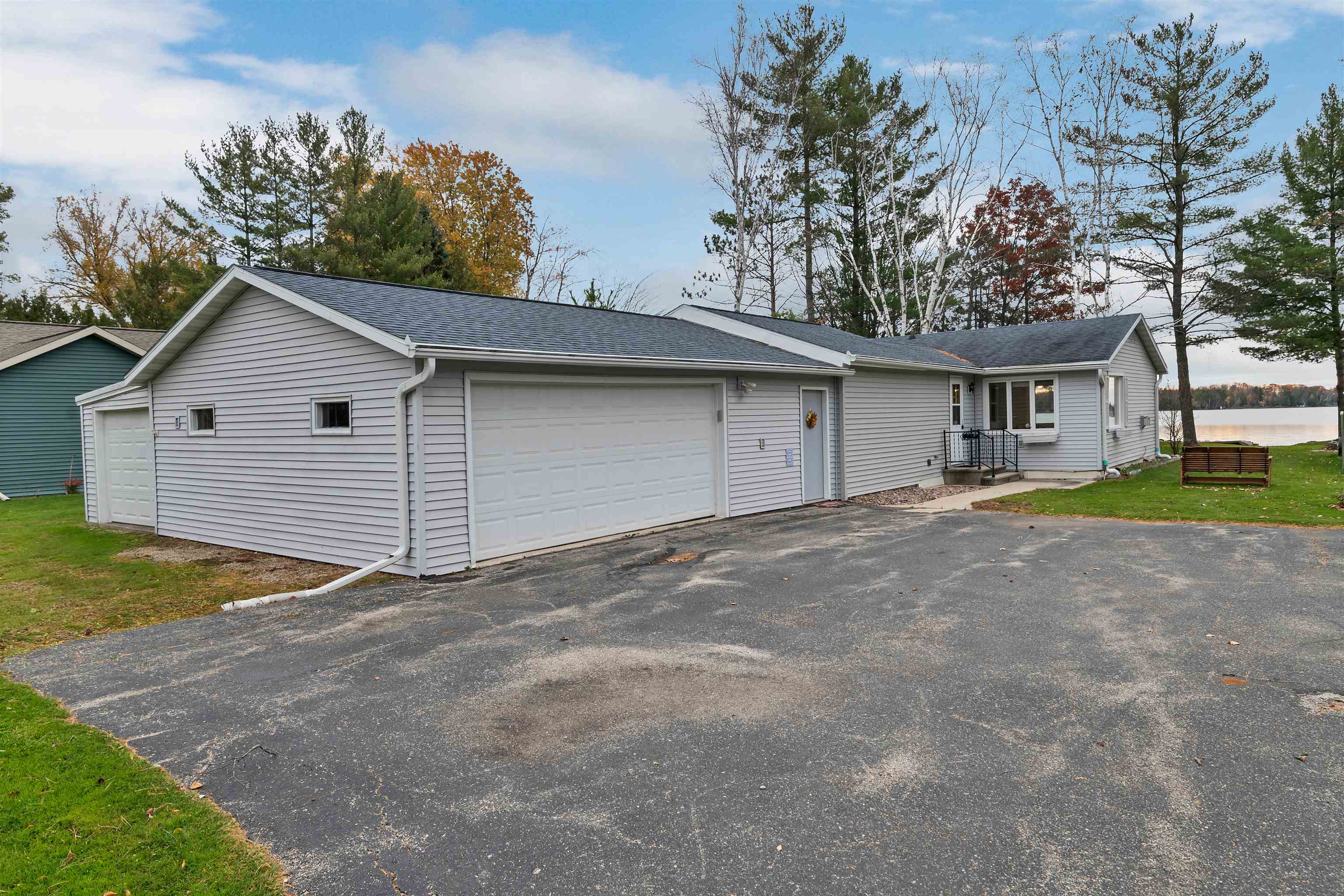 9407 Koby Lane Pound, WI 54161 - Photo 5 of 81