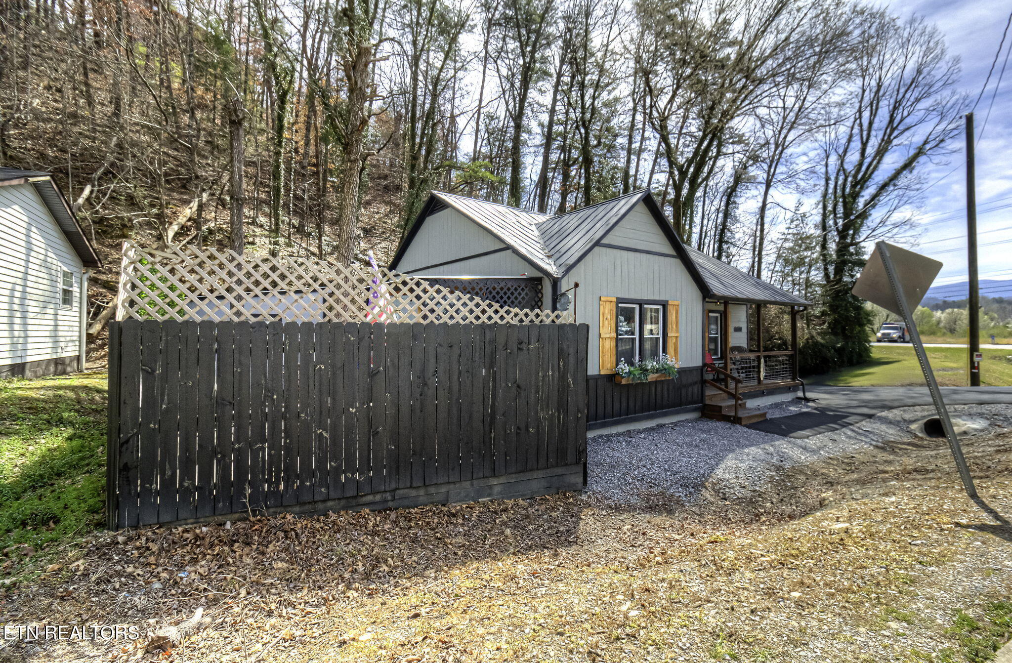 2589 Ridge Road Pigeon Forge, TN 37863 - Photo 33 of 42 IMG_9978