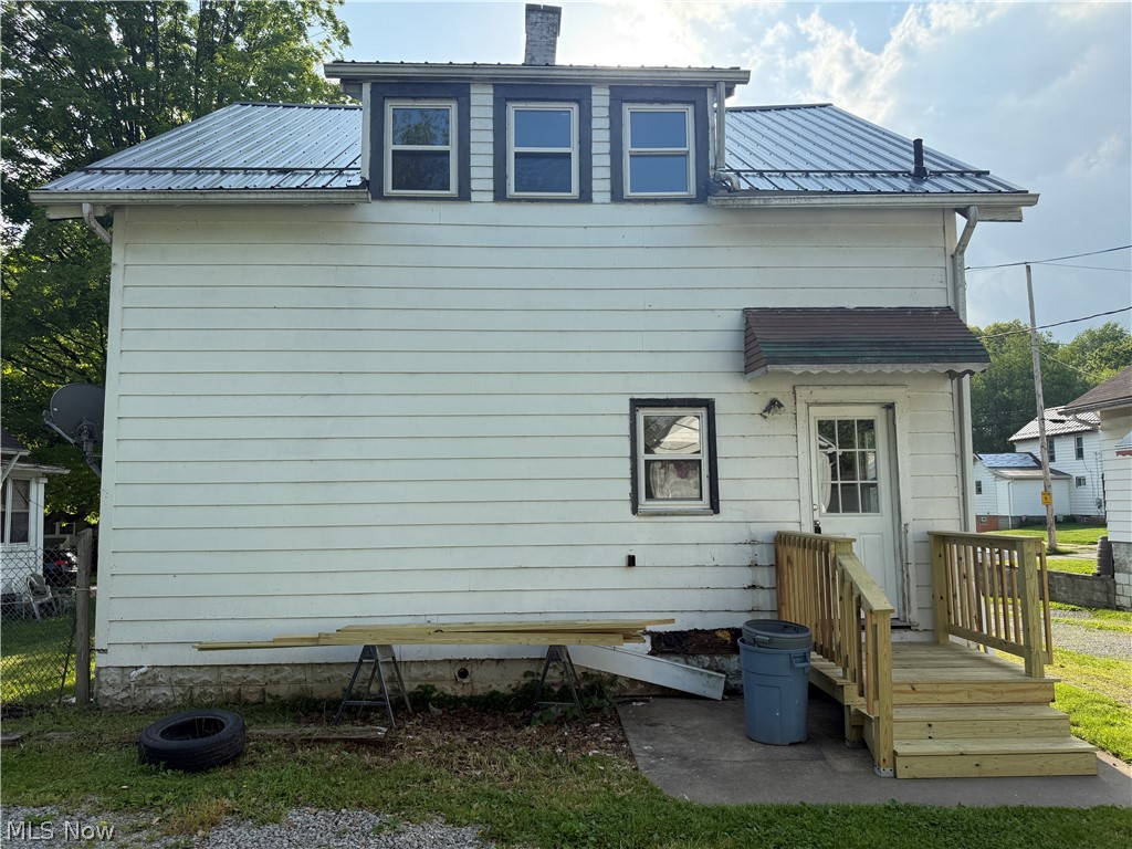 210 Perry Street, Unit FRONT Struthers, OH 44471 - Photo 23 of 26