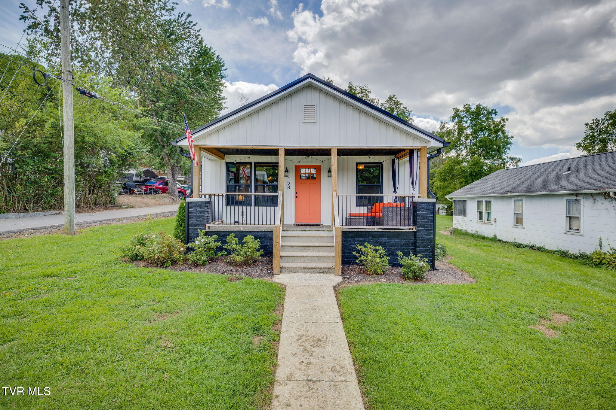 128 Gravely Road Kingsport, TN 37665 - Photo 1 of 33 001 (5)