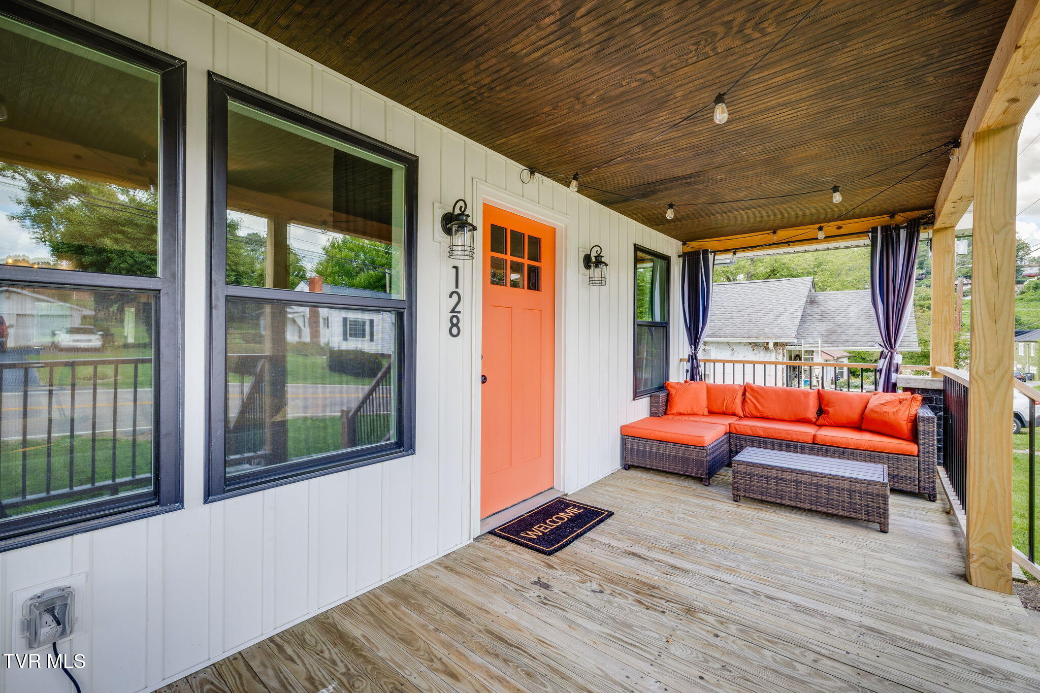 128 Gravely Road Kingsport, TN 37665 - Photo 4 of 33 004 (5)