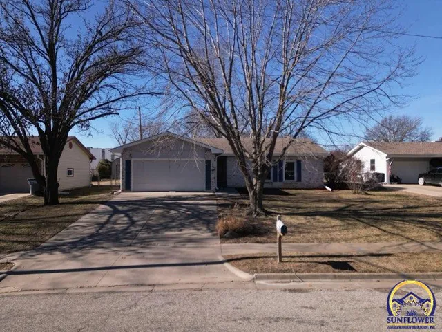 $269,900 | 1701 Luther Street, Emporia, KS 66801