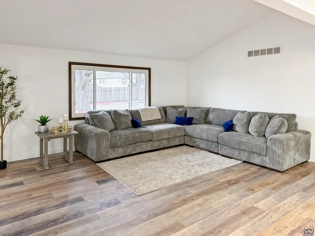 $269,900 | 1701 Luther Street, Emporia, KS 66801