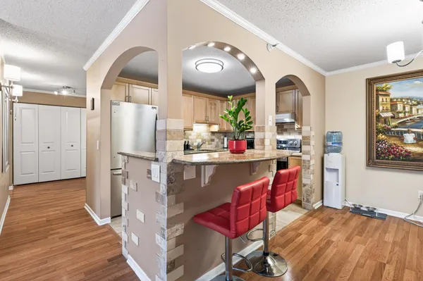 $184,900 | 5645 Green Cir Drive, Unit 108, Hopkins, MN 55343