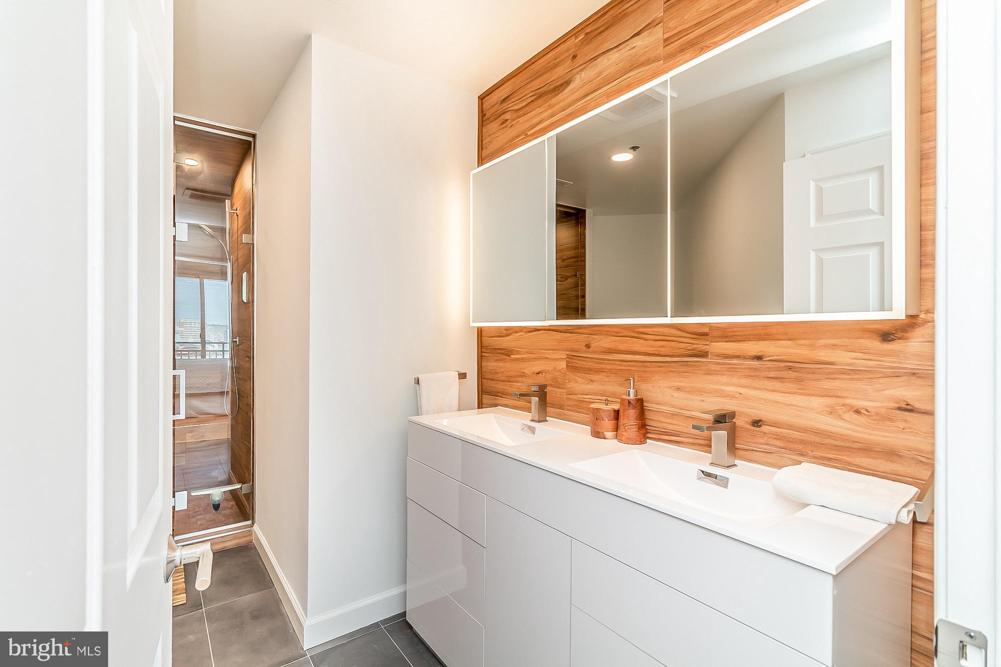 100 Harborview Drive, Unit 1001 Baltimore, MD 21230 - Photo 35 of 64