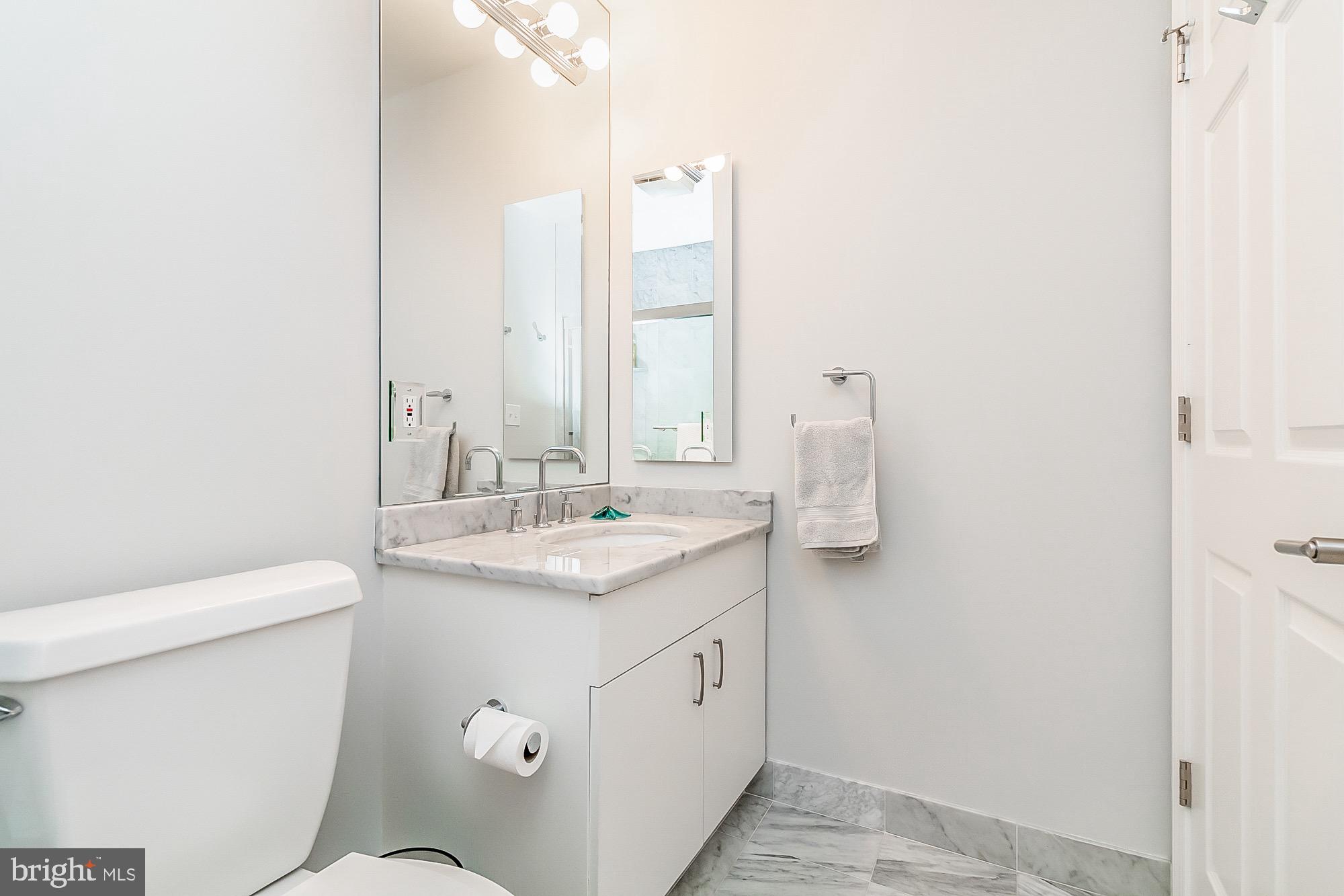 100 Harborview Drive, Unit 1001 Baltimore, MD 21230 - Photo 42 of 64