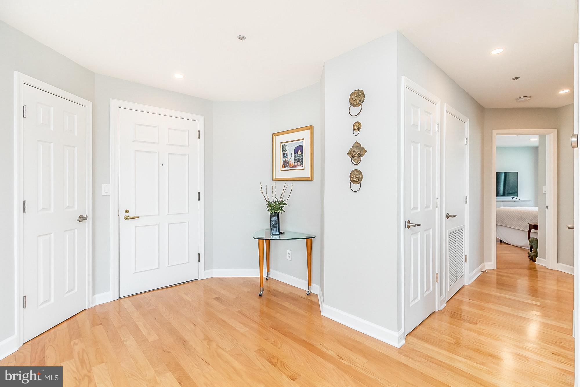 100 Harborview Drive, Unit 1001 Baltimore, MD 21230 - Photo 8 of 64