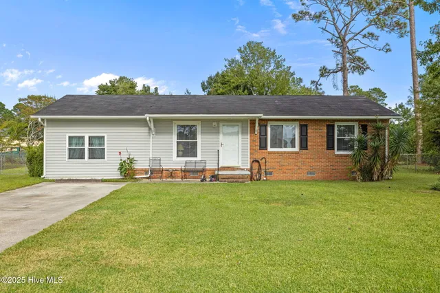 $239,900 | 8202 Highway 70, Newport, NC 28570