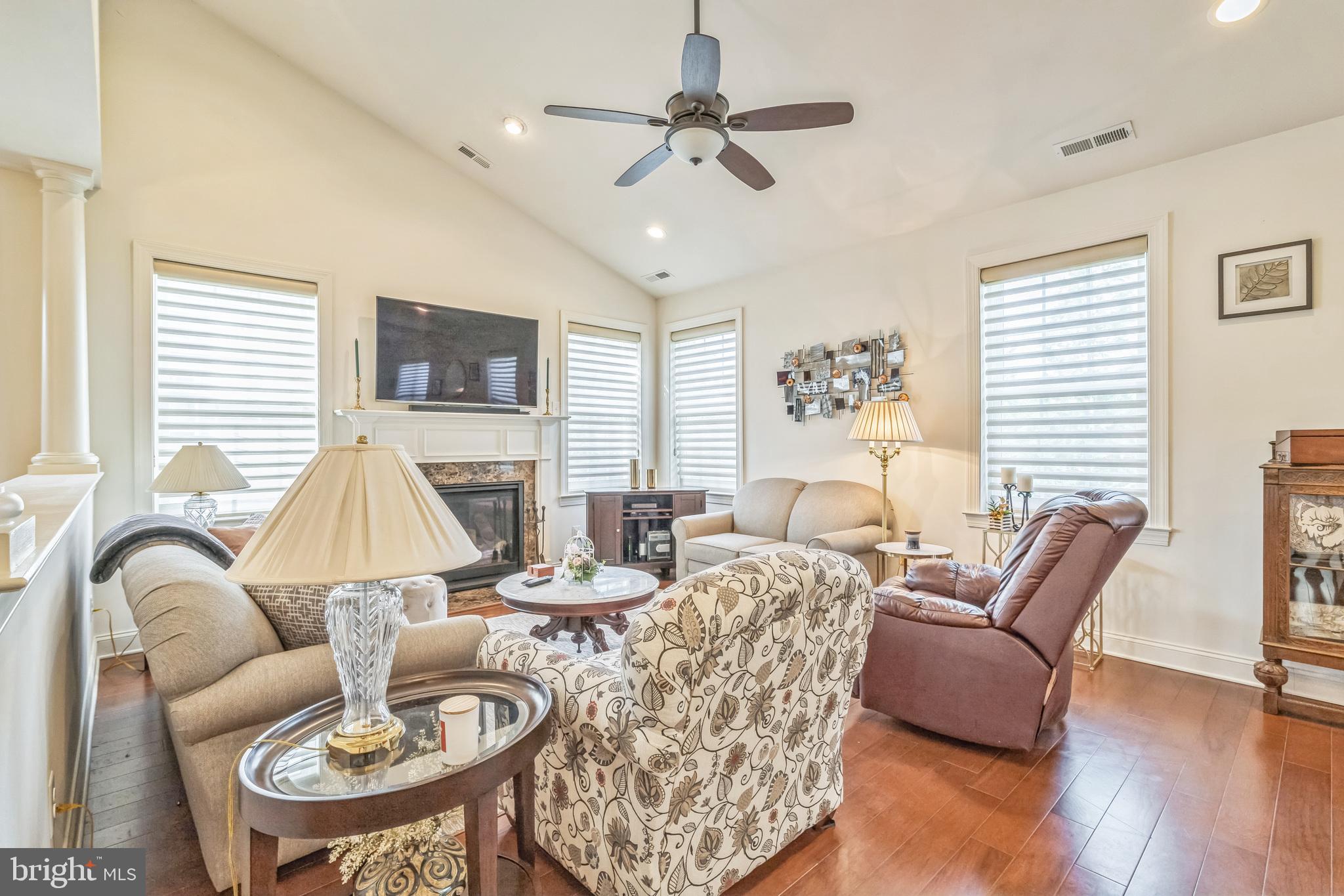 33 Liverpool Way Medford, NJ 08055 - Photo 11 of 36 Gallery Image 11