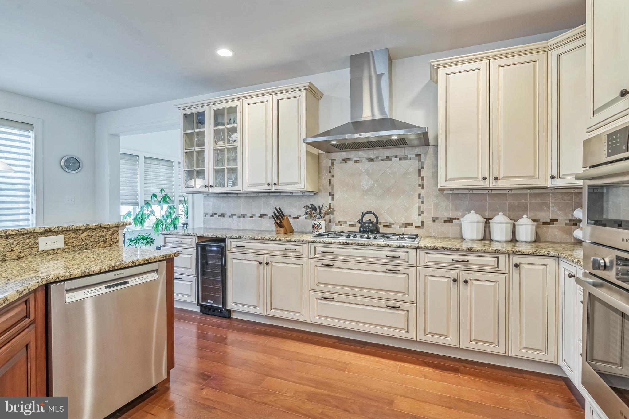 33 Liverpool Way Medford, NJ 08055 - Photo 4 of 36 Gallery Image 4