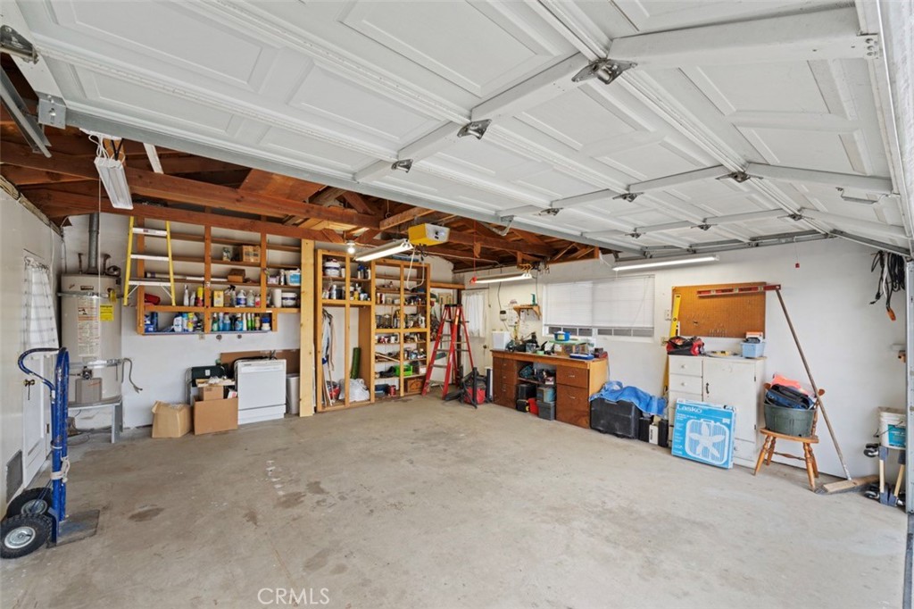 634 South Halcyon Road Arroyo Grande, CA 93420 - Photo 30 of 49 Built-in shelving