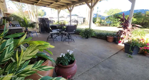 $295,000 | 417 Elmwood Drive, Lafayette, LA 70503