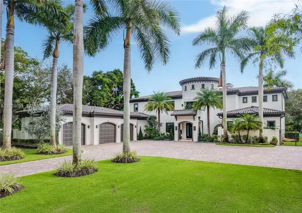 $9,495,000 | 6080 Southwest 104th Street, Pinecrest, FL 33156
