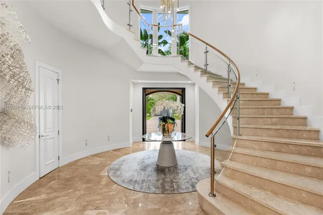 $9,495,000 | 6080 Southwest 104th Street, Pinecrest, FL 33156