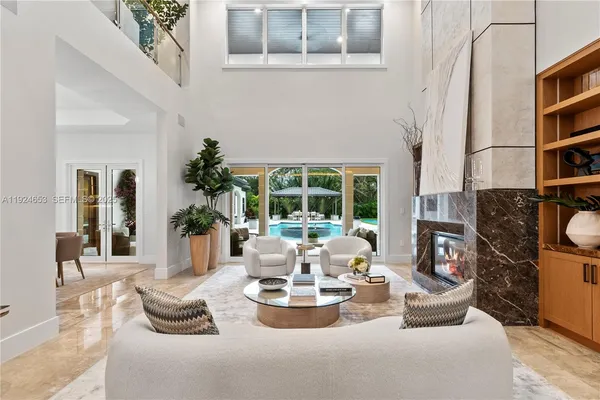 $8,995,000 | 6080 Southwest 104th Street, Pinecrest, FL 33156
