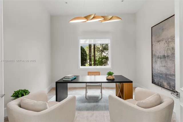 $9,495,000 | 6080 Southwest 104th Street, Pinecrest, FL 33156