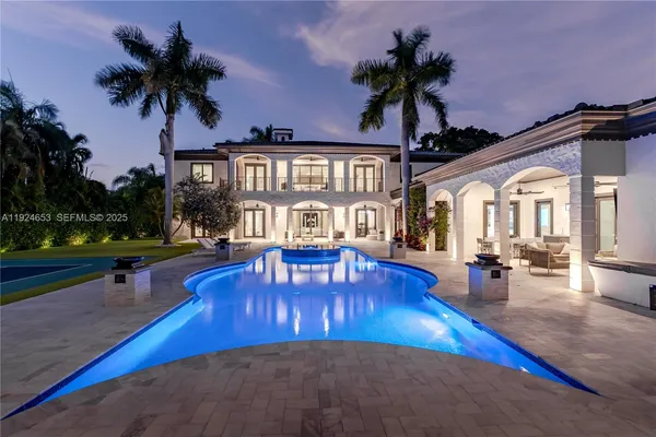 $8,995,000 | 6080 Southwest 104th Street, Pinecrest, FL 33156