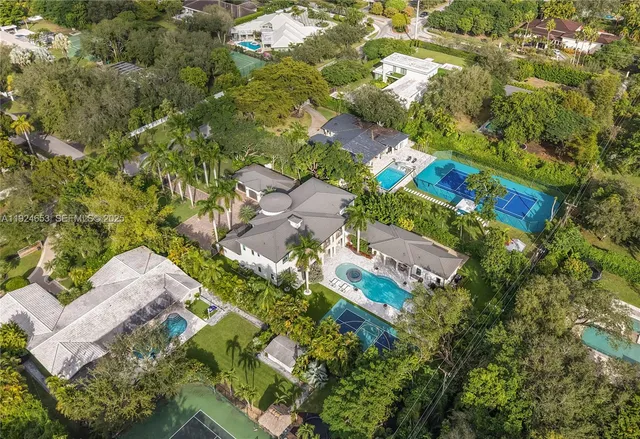 $9,495,000 | 6080 Southwest 104th Street, Pinecrest, FL 33156