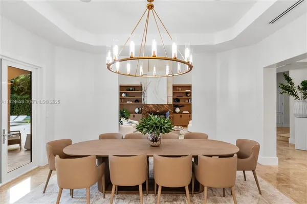 $8,995,000 | 6080 Southwest 104th Street, Pinecrest, FL 33156
