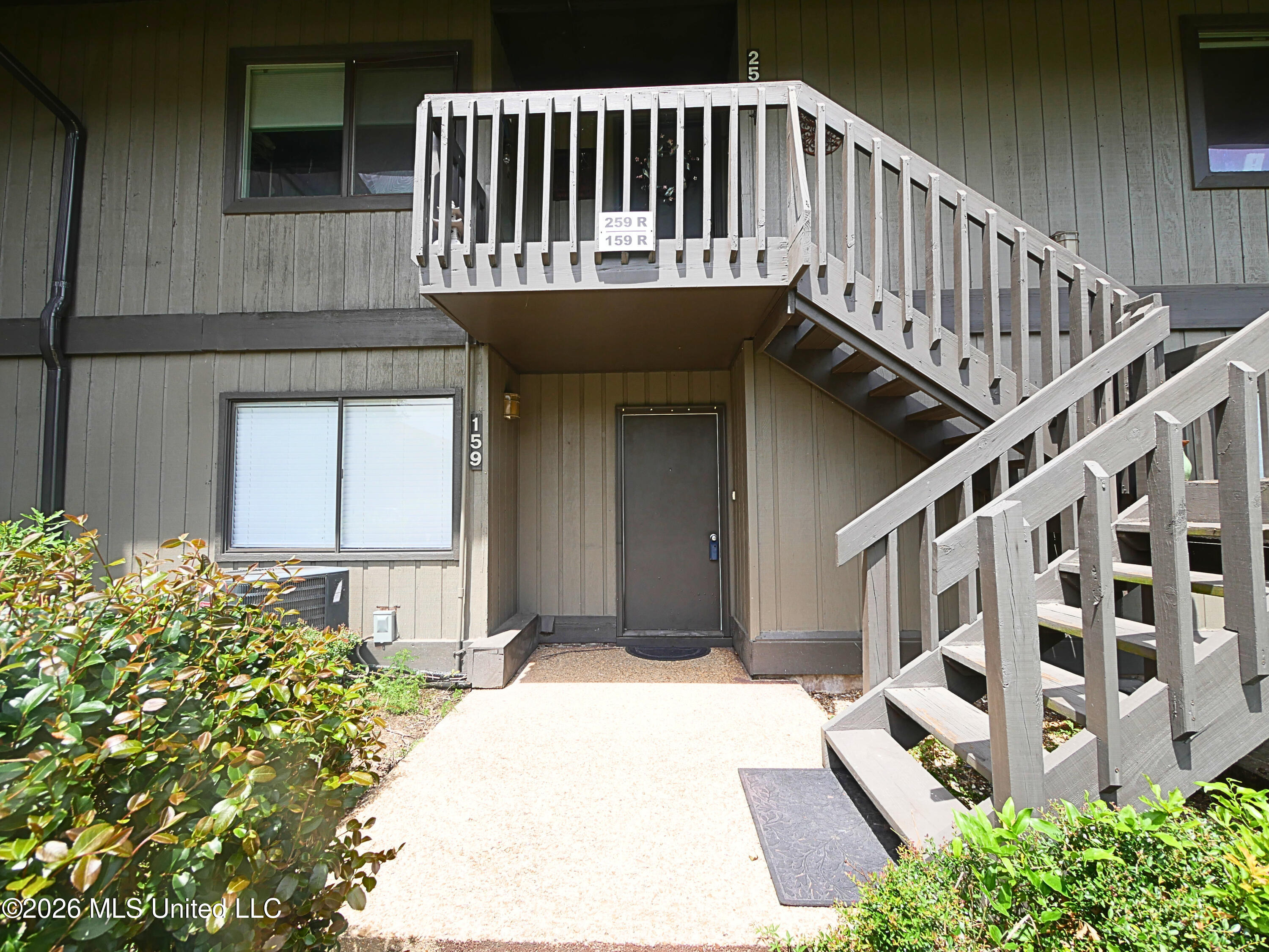 159 Lanai Diamondhead, MS 39525 - Photo 3 of 35 P1120917 - Edited