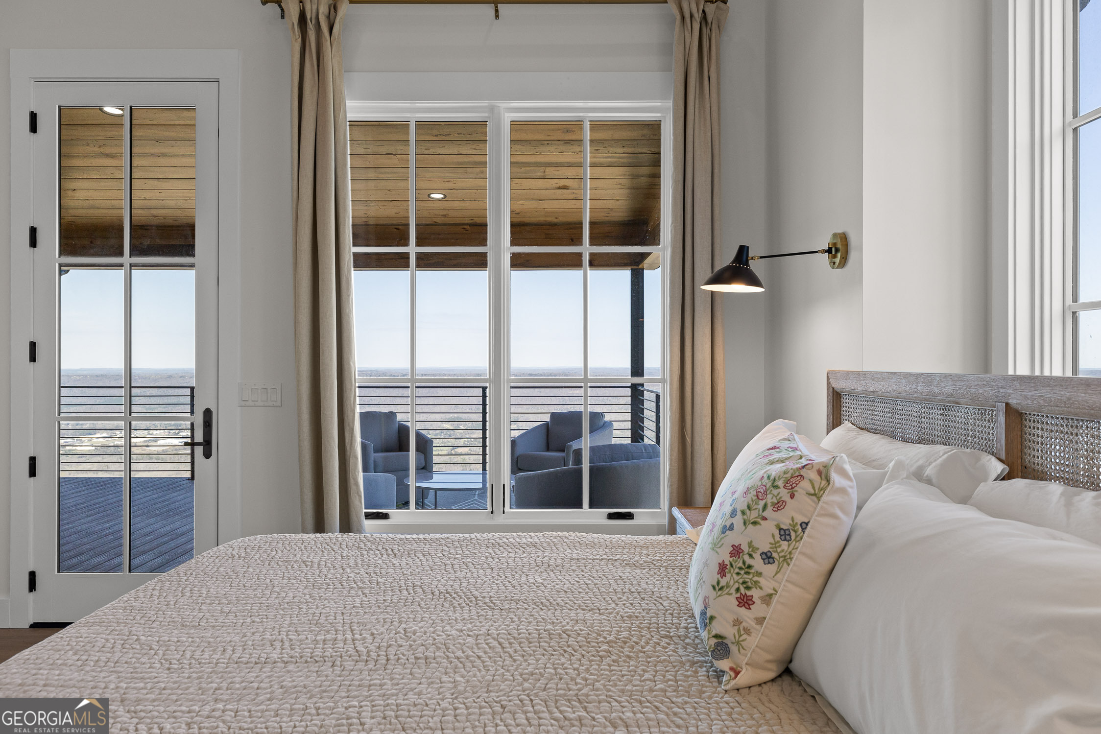 6565 Scenic Highway Rising Fawn, GA 30738 - Photo 25 of 47 a bedroom with a bed and a window