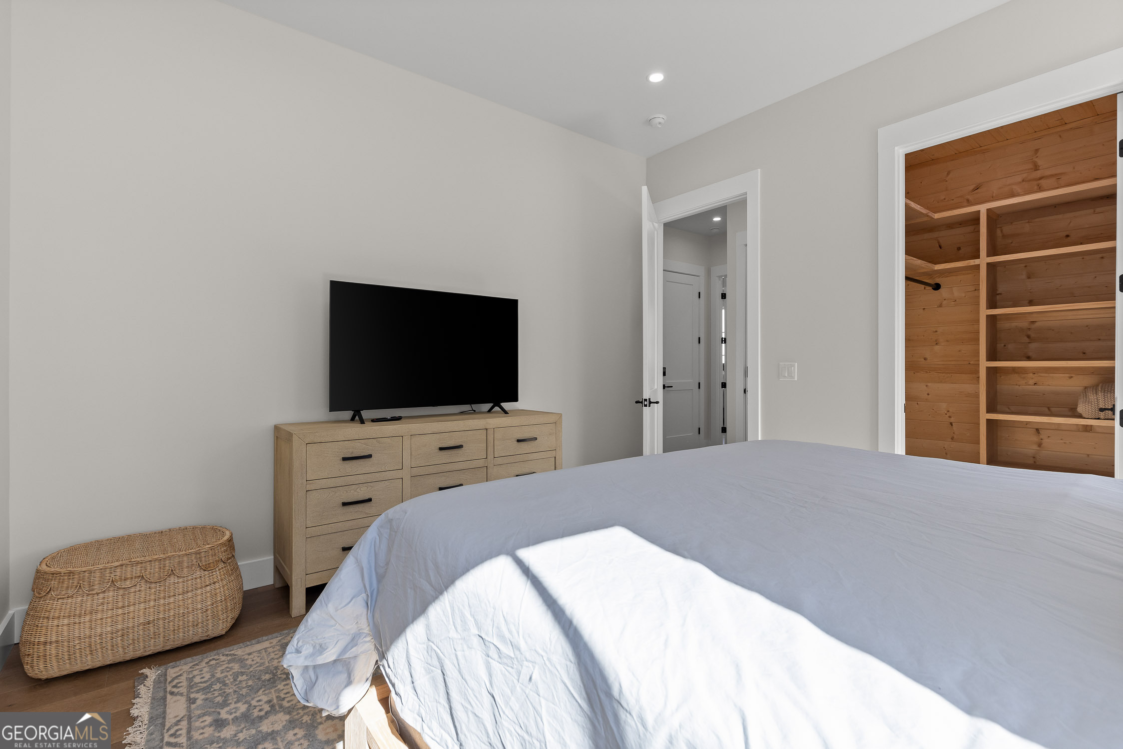 6565 Scenic Highway Rising Fawn, GA 30738 - Photo 31 of 47 a bedroom with a bed and a flat screen tv