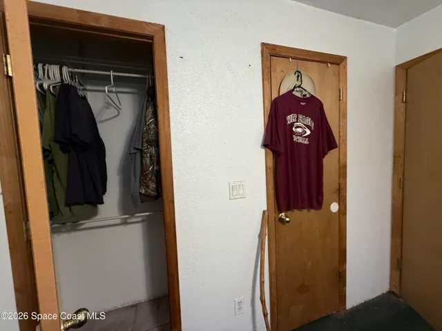 $195,000 | 4590 Hog Valley Road, Mims, FL 32754