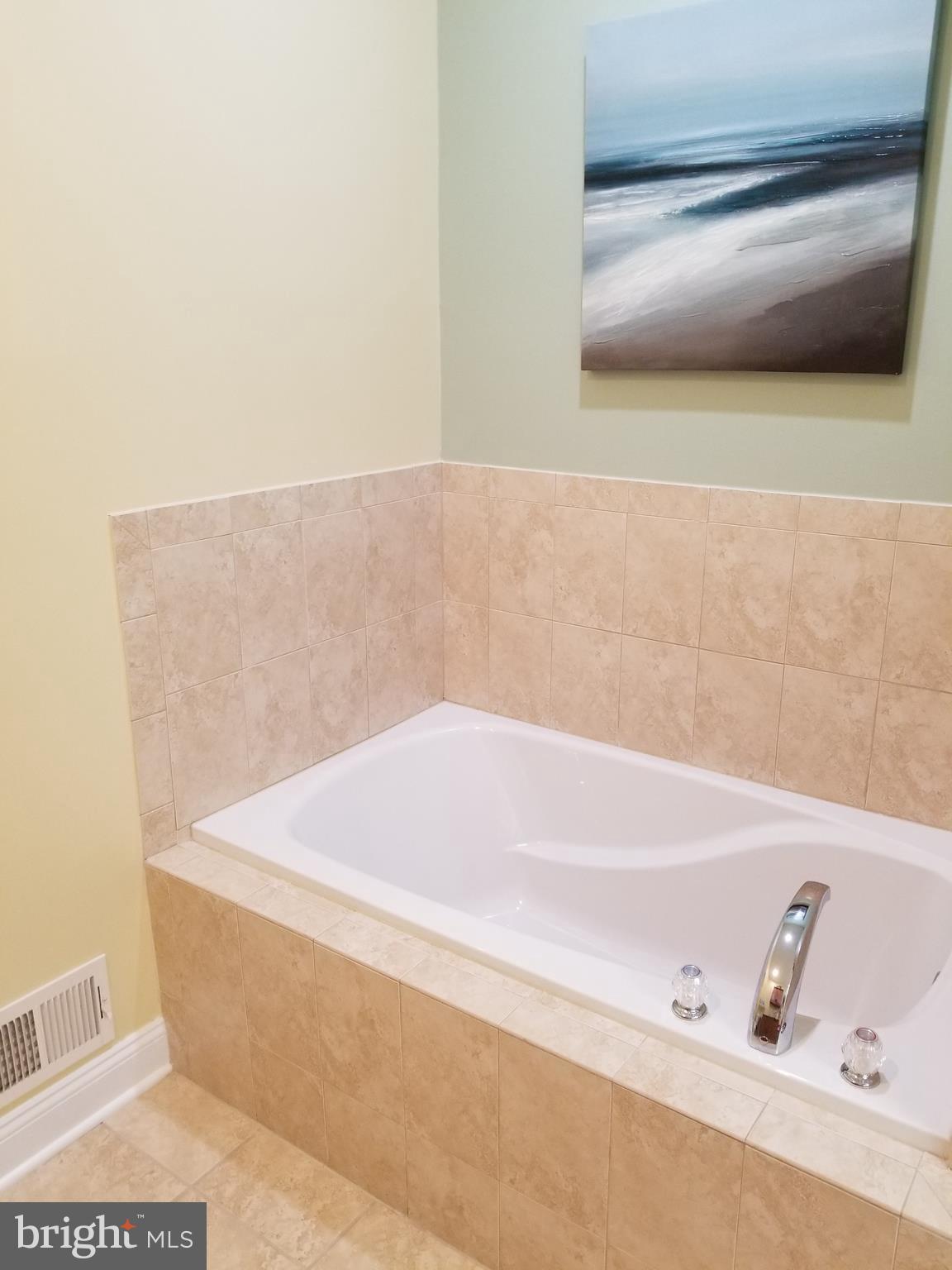 28 Heals Farm Road, Unit 28 Burlington, NJ 08016 - Photo 16 of 29 Gallery Image 16