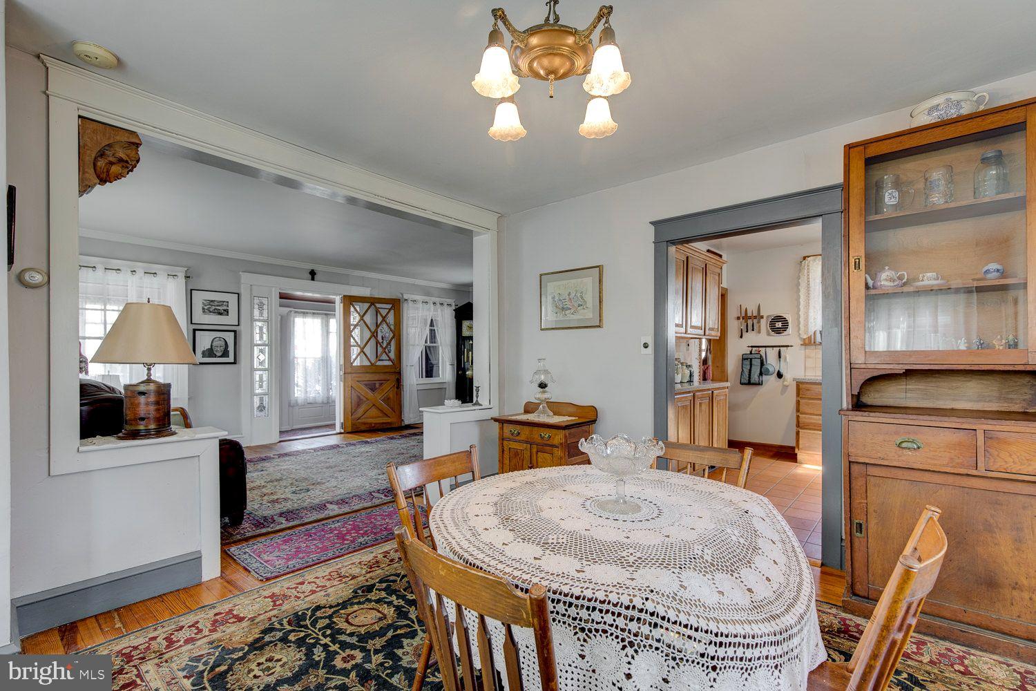 709 Blakeley Road Wallingford, PA 19086 - Photo 4 of 16