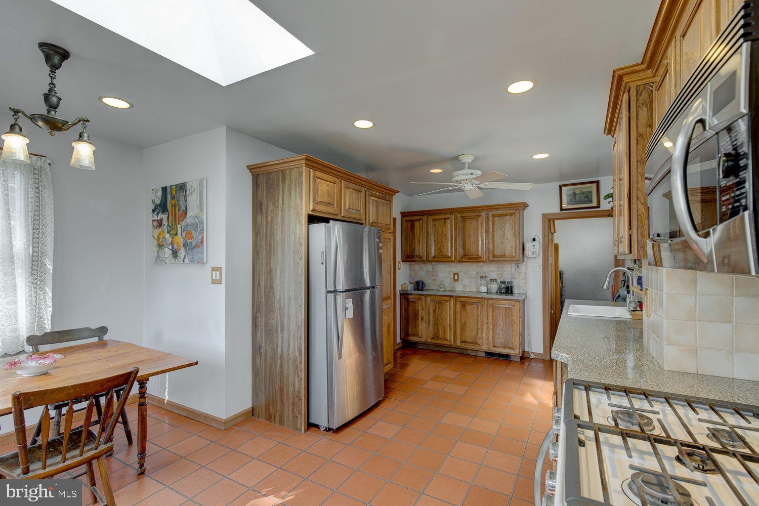 709 Blakeley Road Wallingford, PA 19086 - Photo 5 of 16