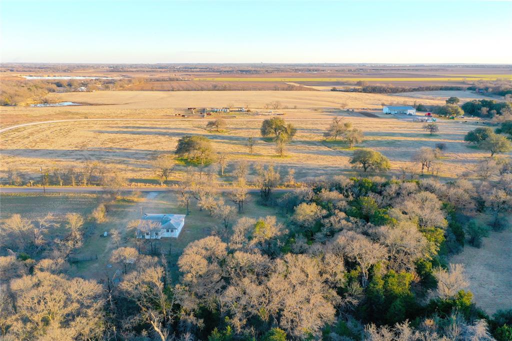3697 North Rock Creek Loop Waco, TX 76708 - Photo 5 of 30
