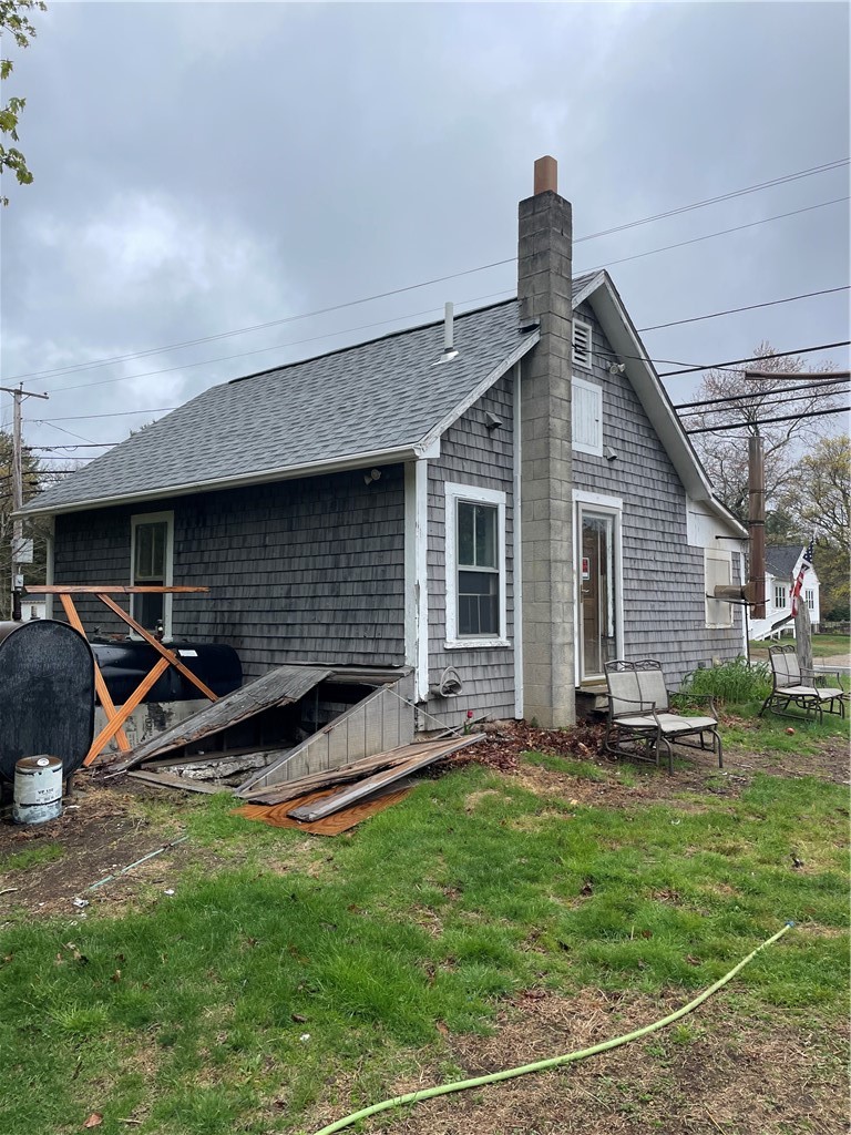 466 Ten Rod Road Exeter, RI 02822 - Photo 3 of 12 Gallery Image 3