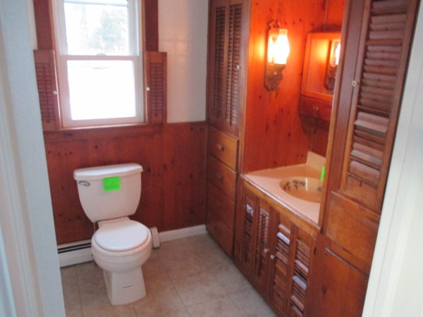 19 Belanger Road Southampton, MA 01073 - Photo 13 of 18