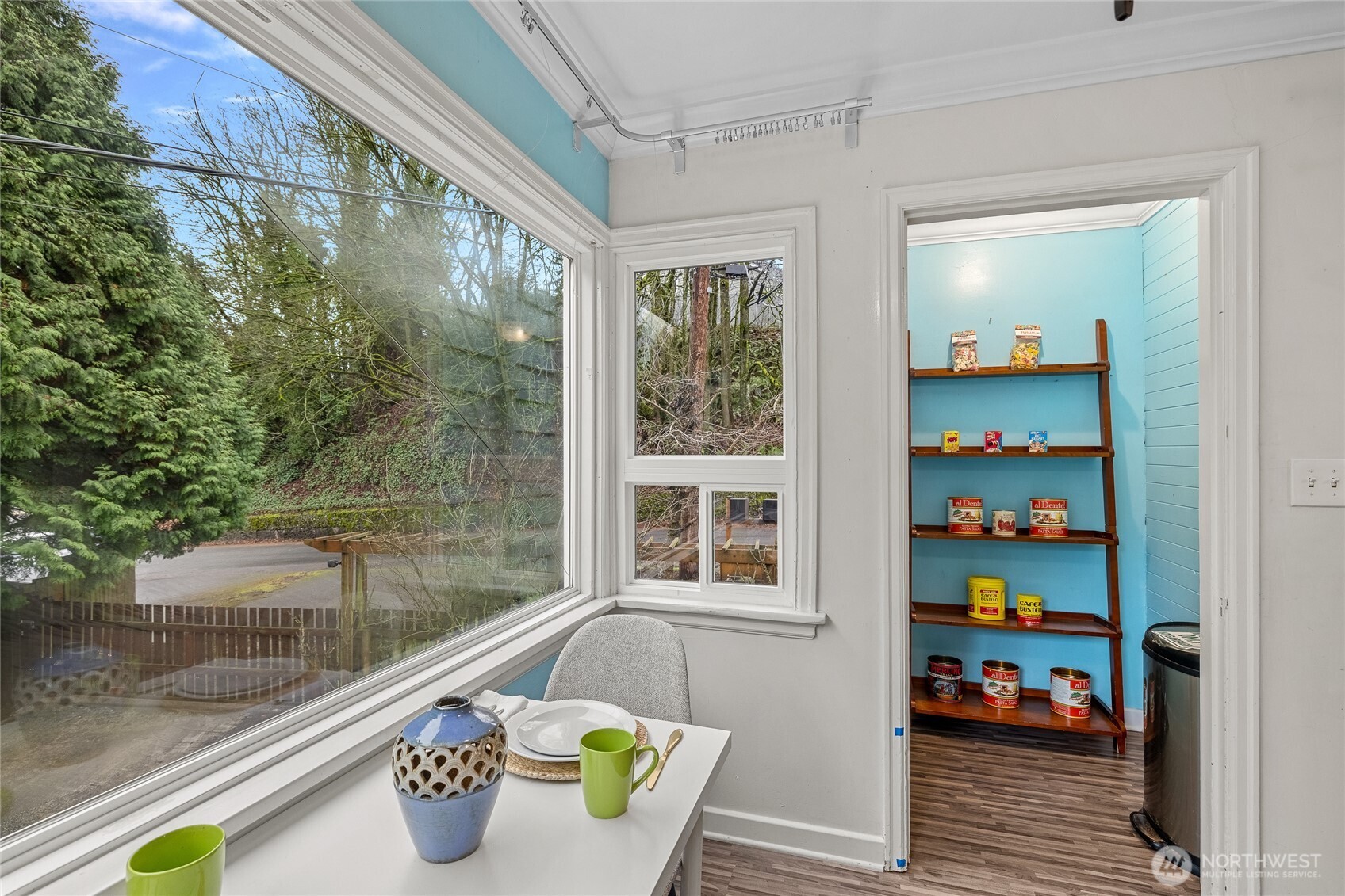 9222 3rd Avenue Southwest Seattle, WA 98106 - Photo 11 of 38