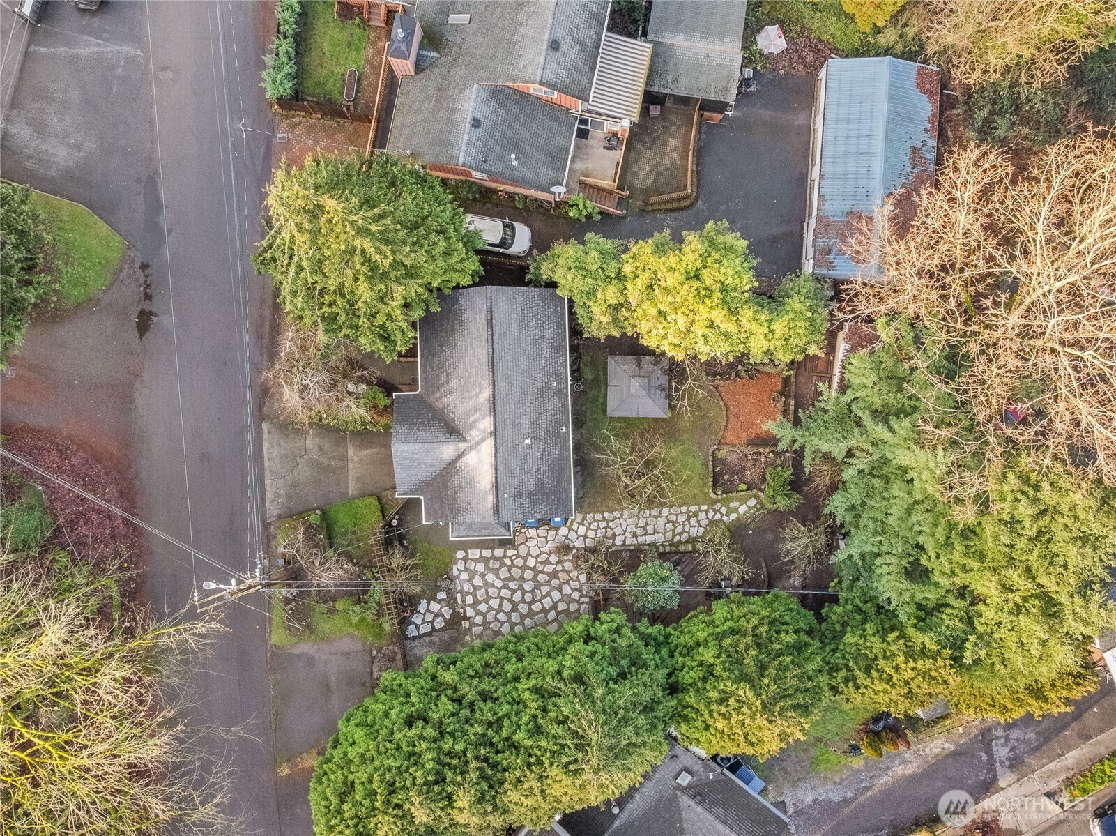 9222 3rd Avenue Southwest Seattle, WA 98106 - Photo 37 of 38