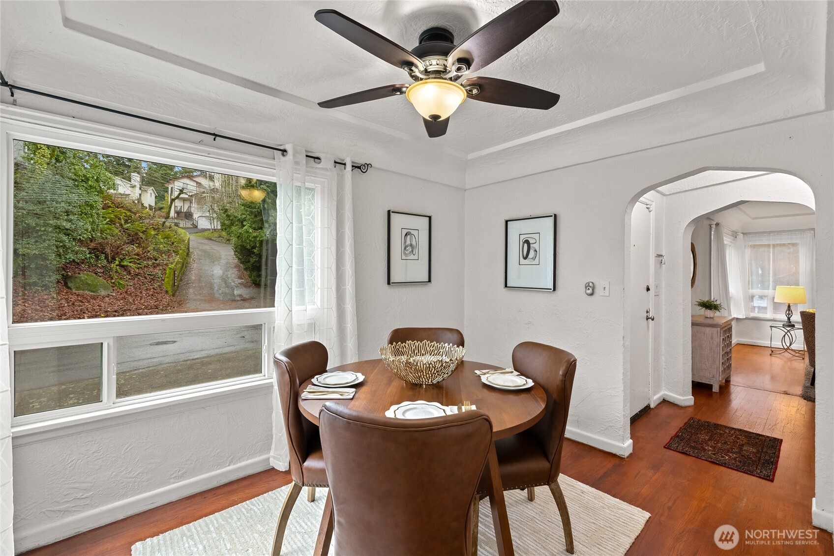 9222 3rd Avenue Southwest Seattle, WA 98106 - Photo 7 of 38