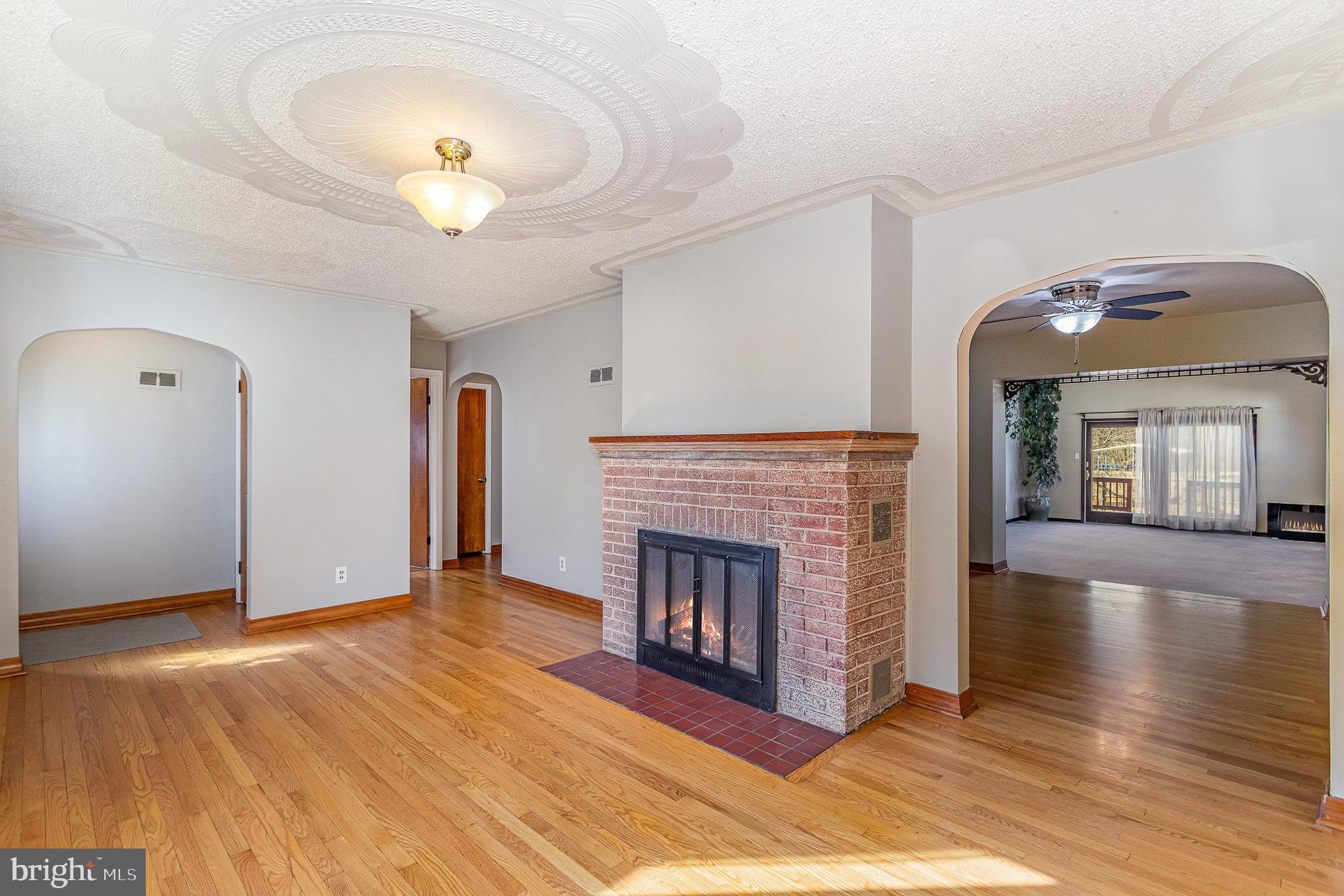 3914 Rutherford Street Harrisburg, PA 17111 - Photo 5 of 32 Wood burning fireplace