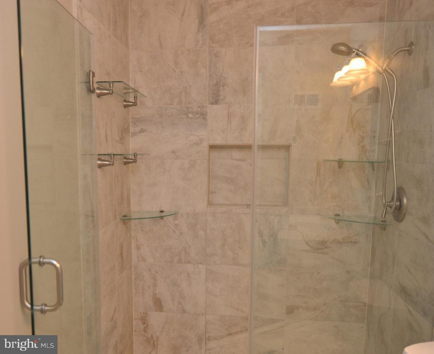 919 South Rolfe Street, Unit B Arlington, VA 22204 - Photo 13 of 23