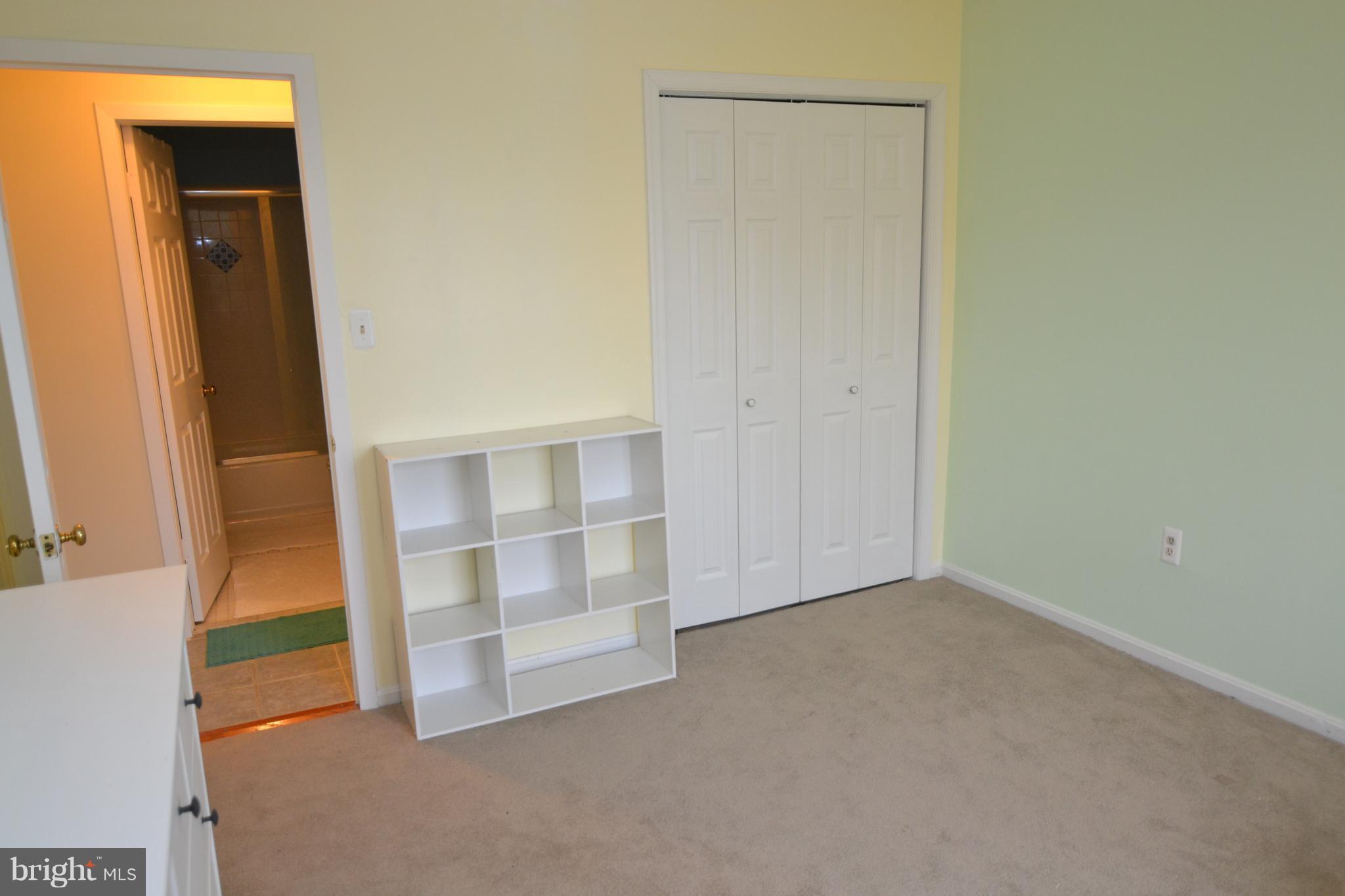 919 South Rolfe Street, Unit B Arlington, VA 22204 - Photo 16 of 23