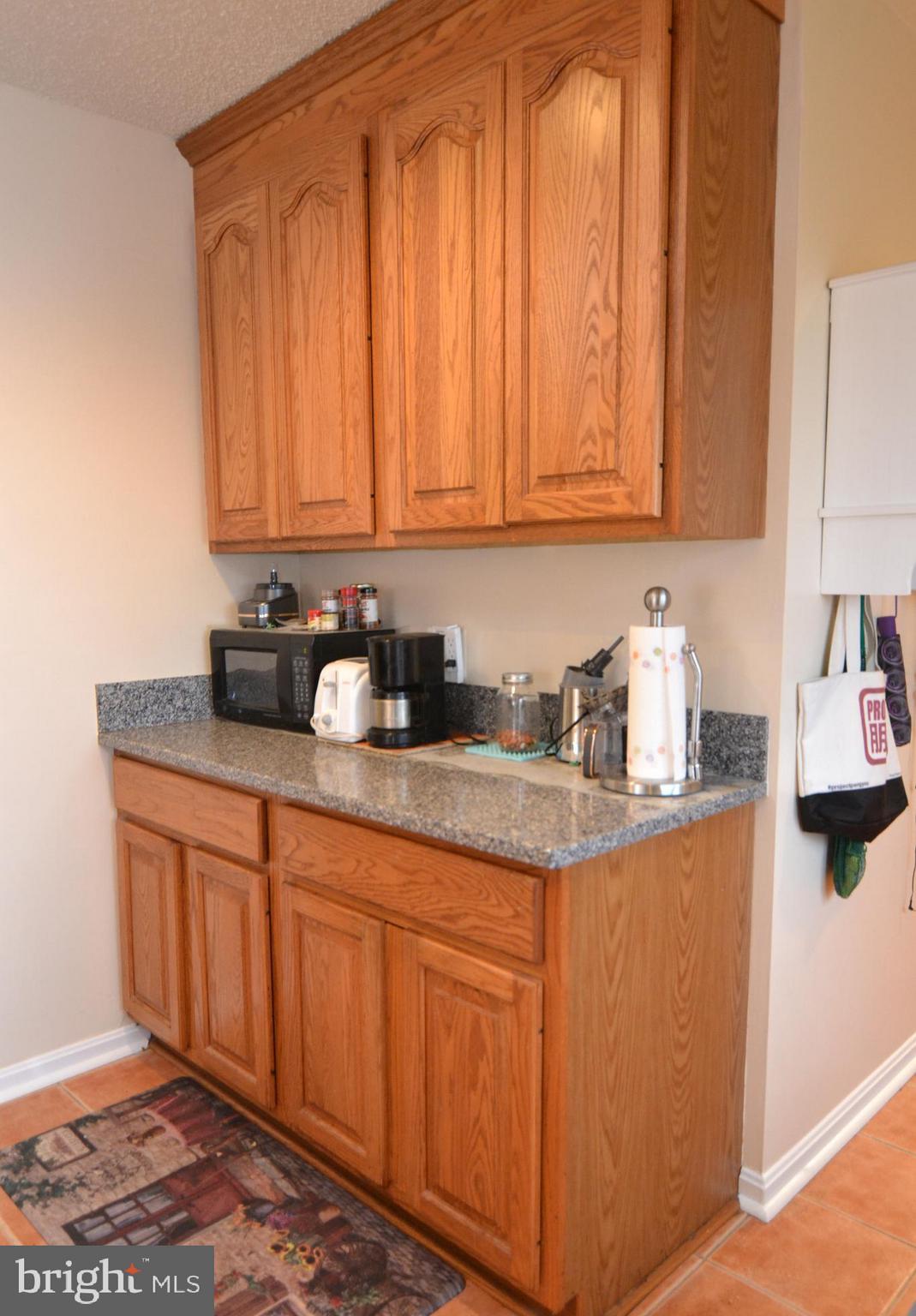 919 South Rolfe Street, Unit B Arlington, VA 22204 - Photo 7 of 23