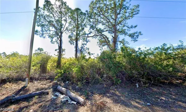 $17,900 | 1018 Lakeside Drive, Lehigh Acres, FL 33974