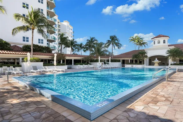 $3,900 | 19900 East Country Club Drive, Unit 1112, Aventura, FL 33180