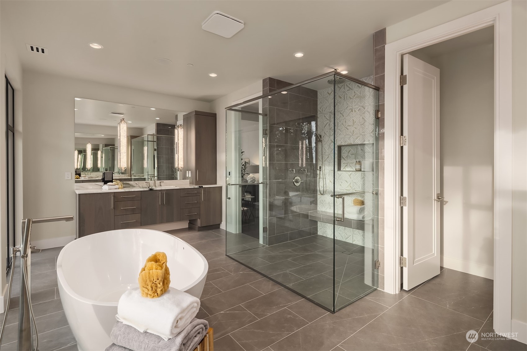 3265 Evergreen Point Road Medina, WA 98039 - Photo 18 of 40