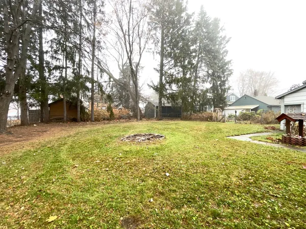 $1,800 | 2193 1st Street, White Bear Lake, MN 55110