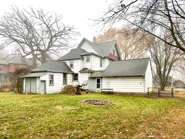 $1,800 | 2193 1st Street, White Bear Lake, MN 55110